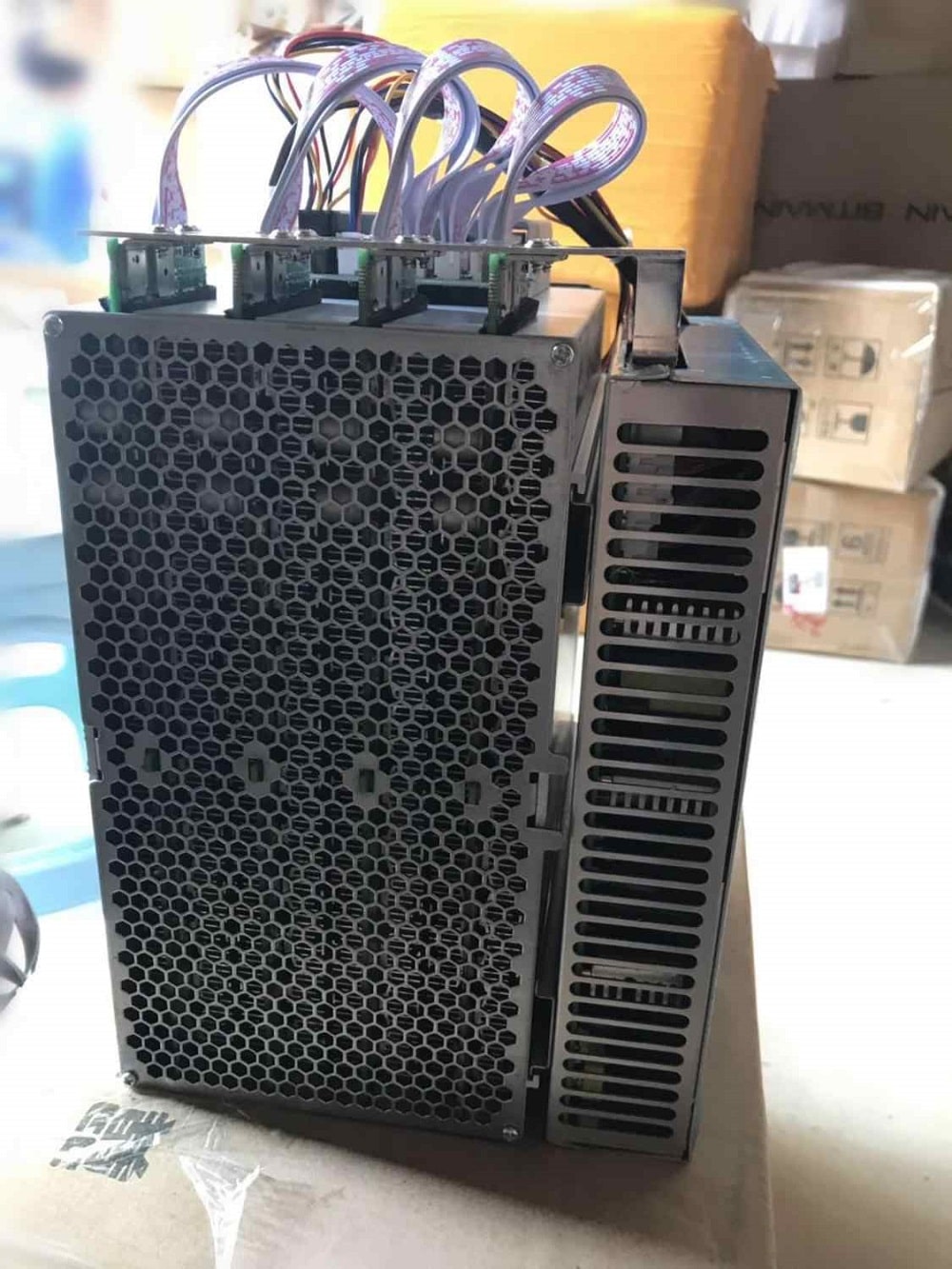 خرید دستگاه ماینر لاوکور A1 25Th از گناوه