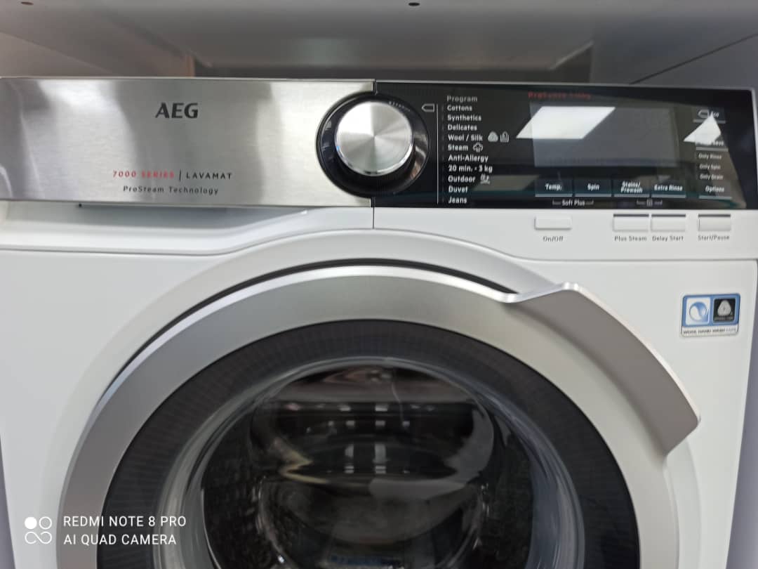 ماشین لباسشویی AEG آاگ 10 کیلو 1400 دور مدل LFB7C1412B