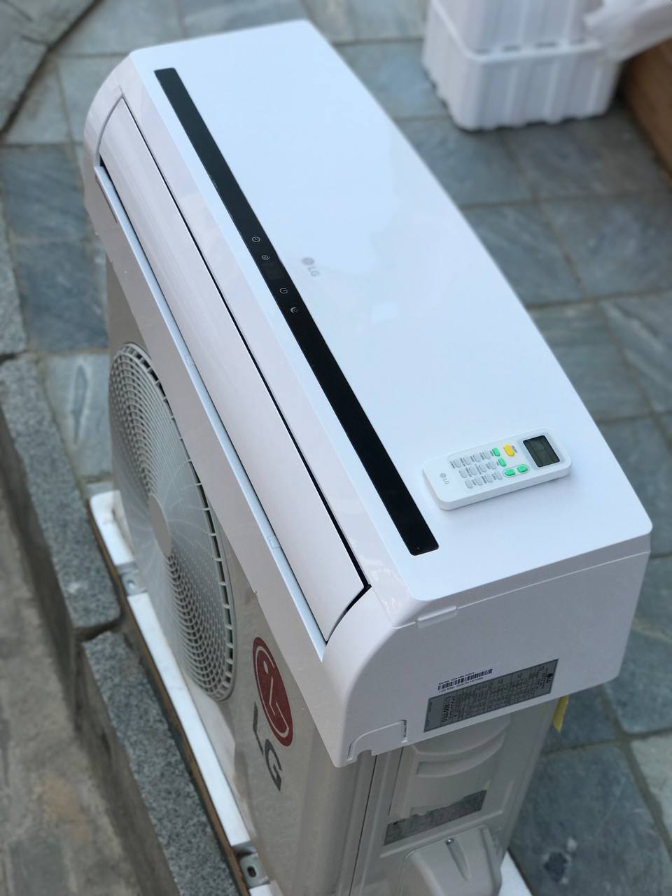 قیمت کولرگازی 12000 ال جی مدل IQA12K